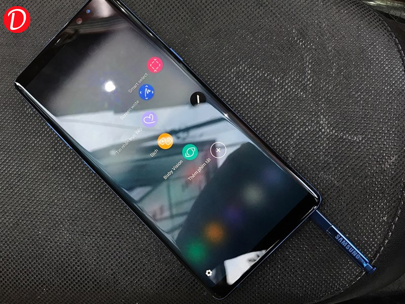 Galaxy Note 8 thiết kế mạnh mẽ, nam tính cùng bút Spen thần thánh