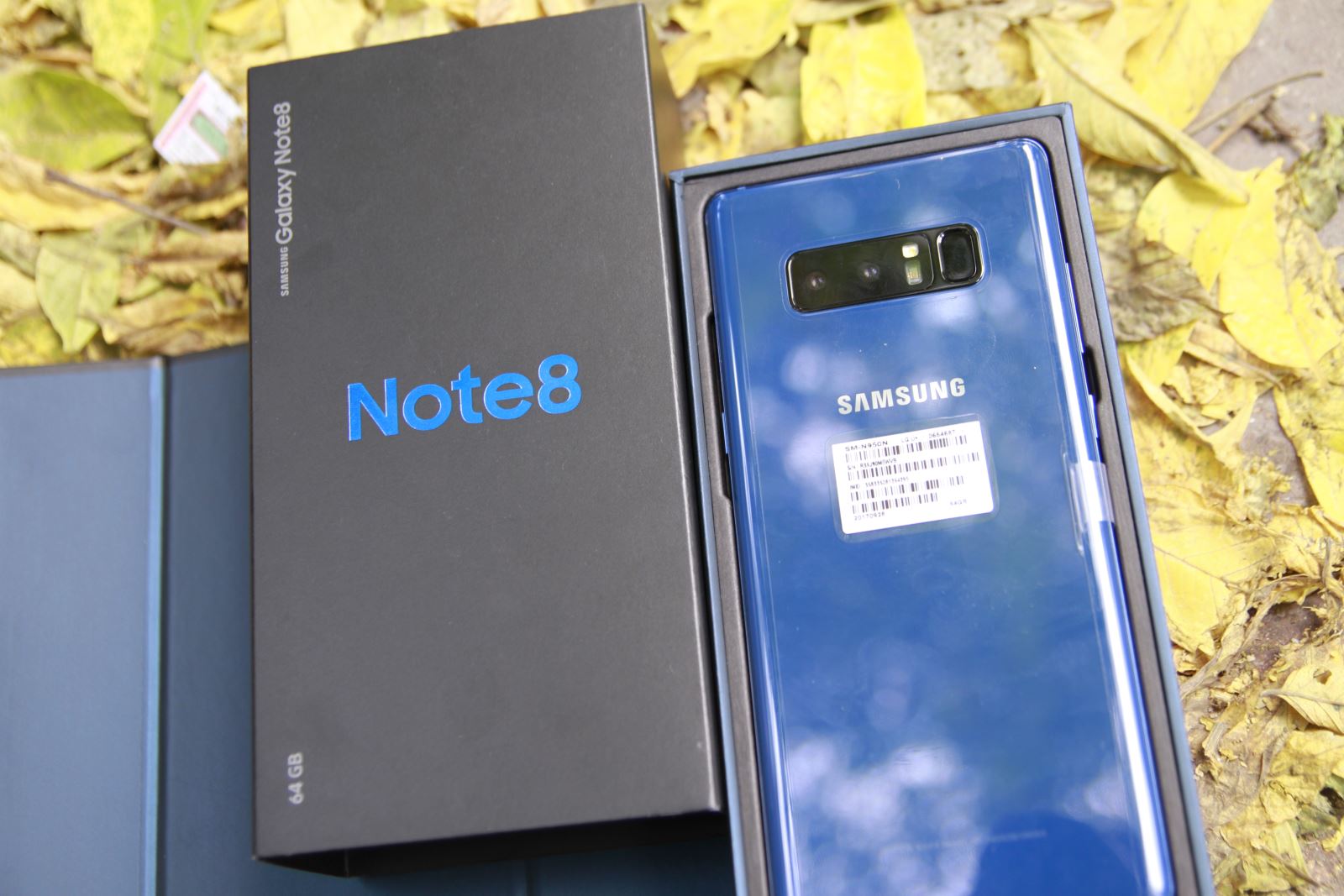 Galaxy Note 8 xách tay Hàn Quốc màu xanh đẹp lắm nhé