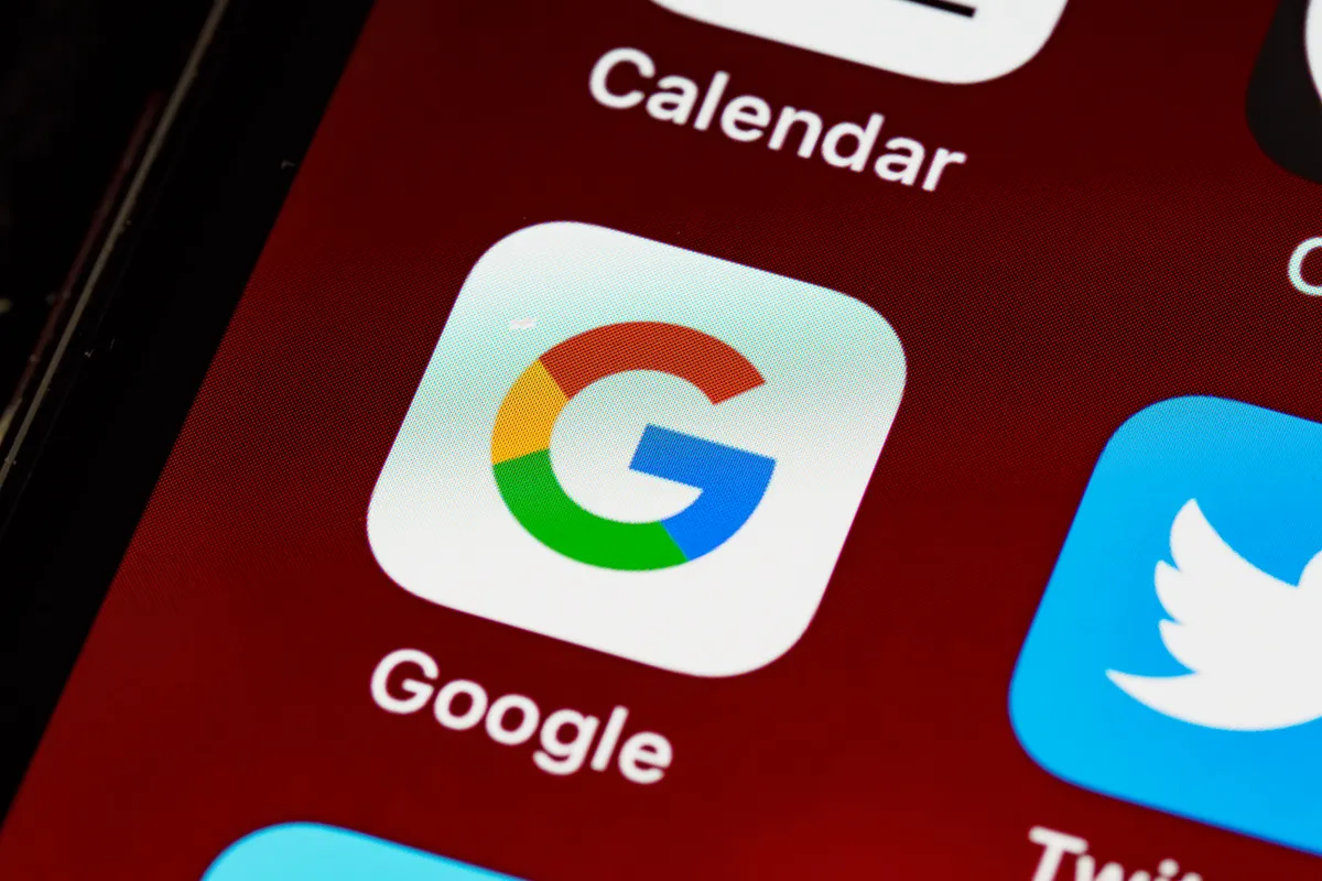 Cận cảnh biểu tượng Google và các ứng dụng trên điện thoại